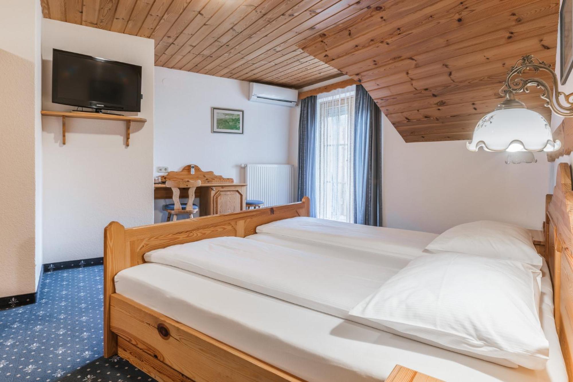 Garni Hotel Berc Bled Bagian luar foto
