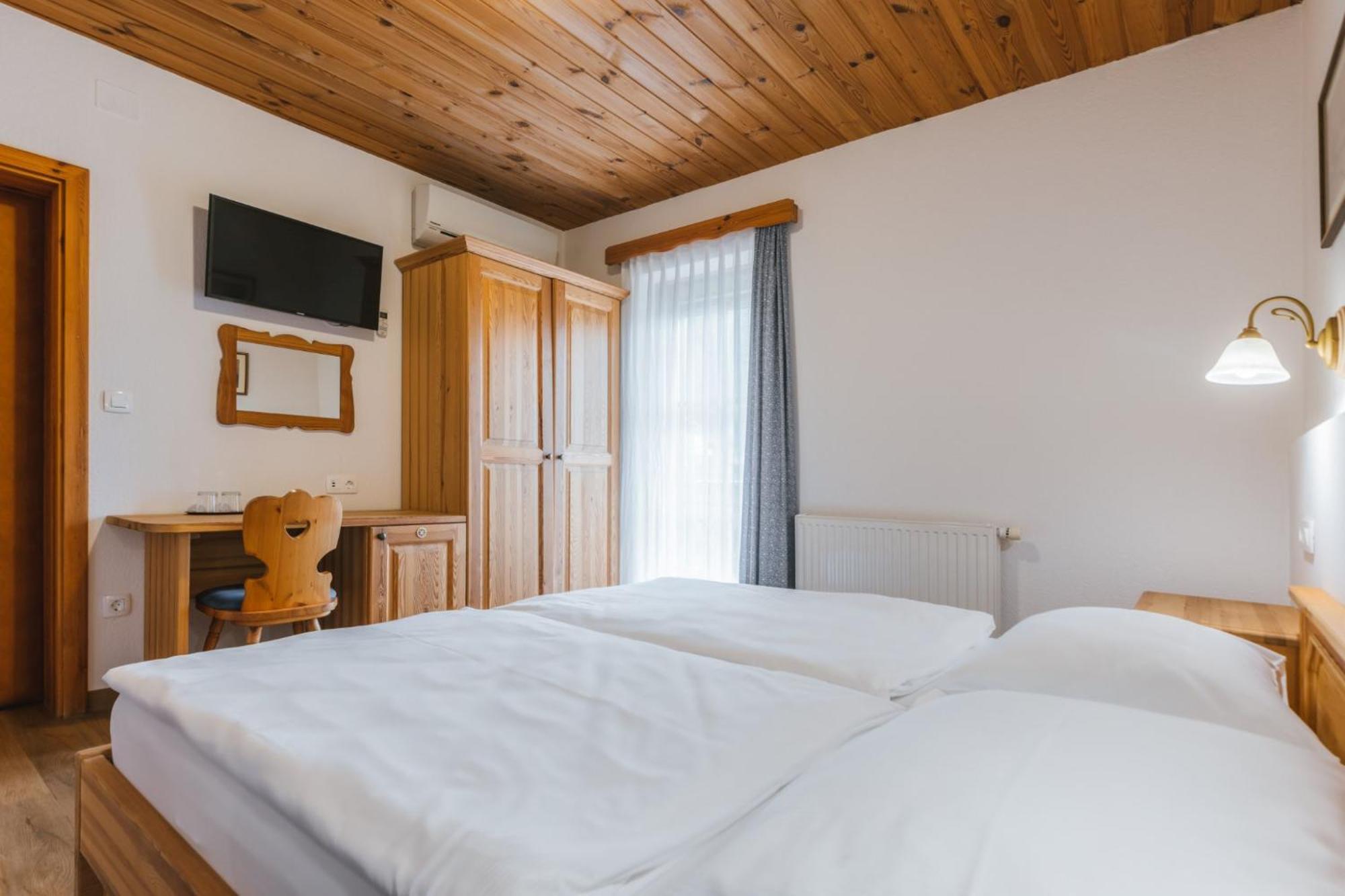 Garni Hotel Berc Bled Bagian luar foto